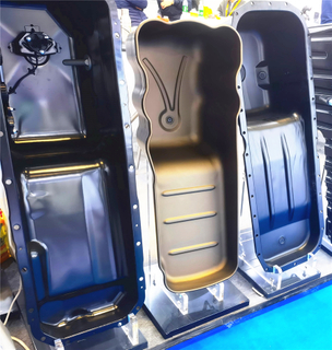 High Quality Engine Parts oil pan Bolt 23522281 23530961 Suitable For Detroit